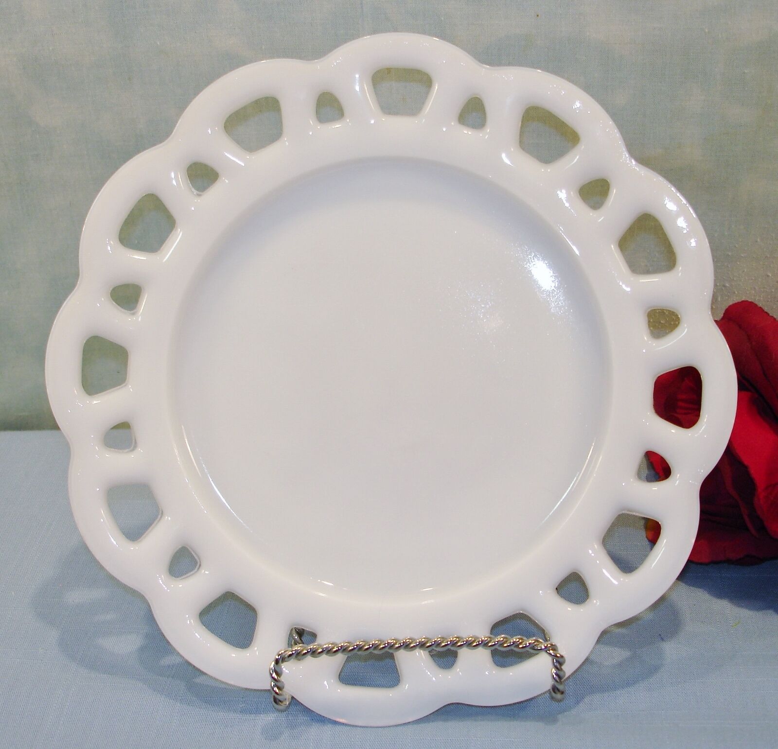 Anchor Hocking Early Lace Edge White Milk Glass Plate 8 1/2"